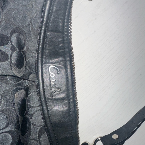 SOLD! Coach hobo style bag. In good condition structurally, leather is too. - Picture 15 of 15